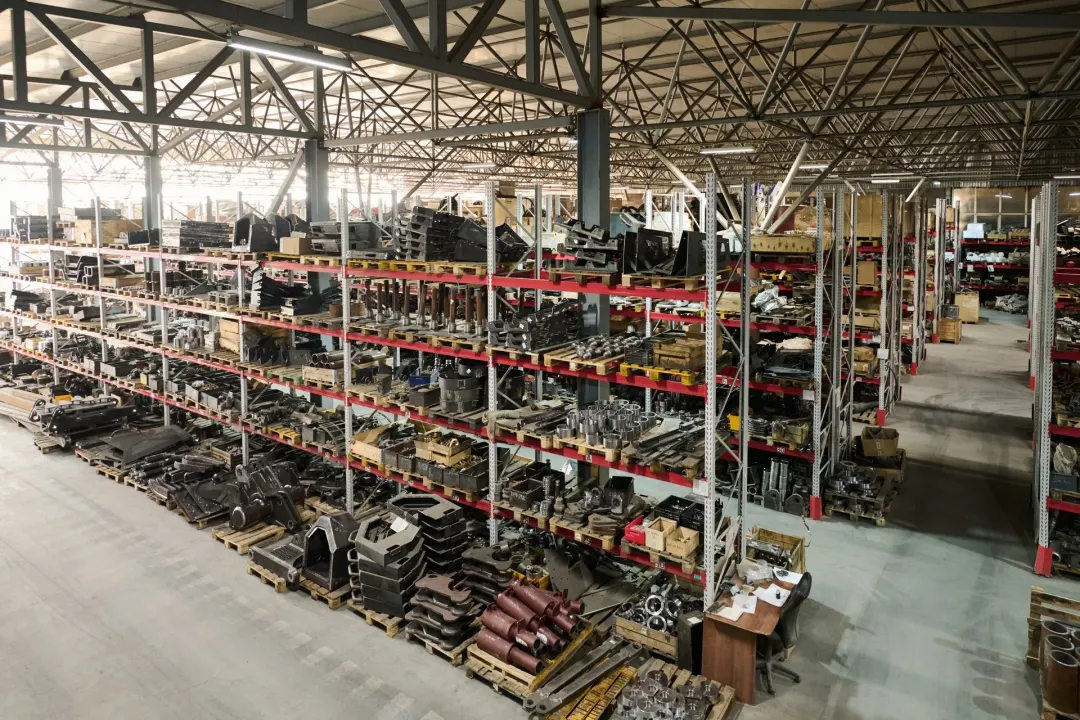 XCMG abre centro de peças de 70 mil m² em Serra (ES) e mira o tempo que a frota de locadora fica parada