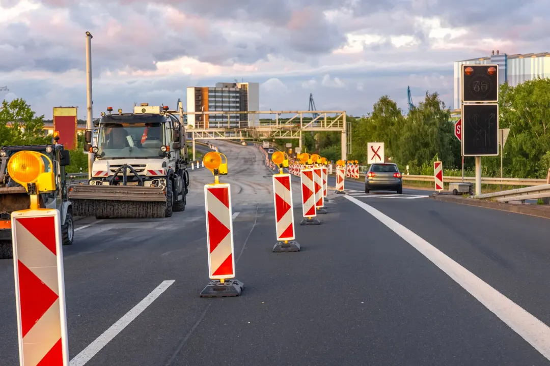 R$ 148 bilhões de rodovia batendo à porta: a obra chegou, e a máquina?